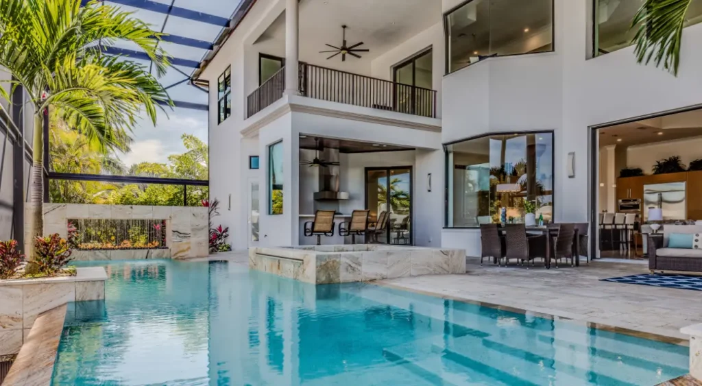 Piscina e Área Gourmet