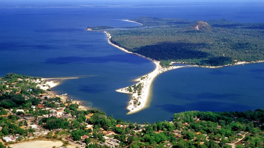 5 Praias Brasileiras que Deixam os Melhores Destinos do Mundo no Chinelo