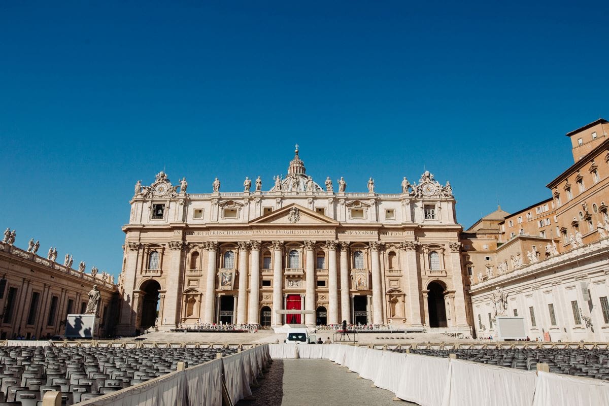 Testemunha a história em formação durante o conclave papal